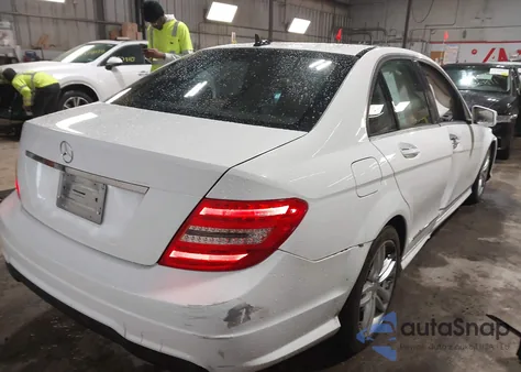 2013 Mercedes-Benz C 250 Sport from USA, damaged, VIN WDDGF4HB9DR251262